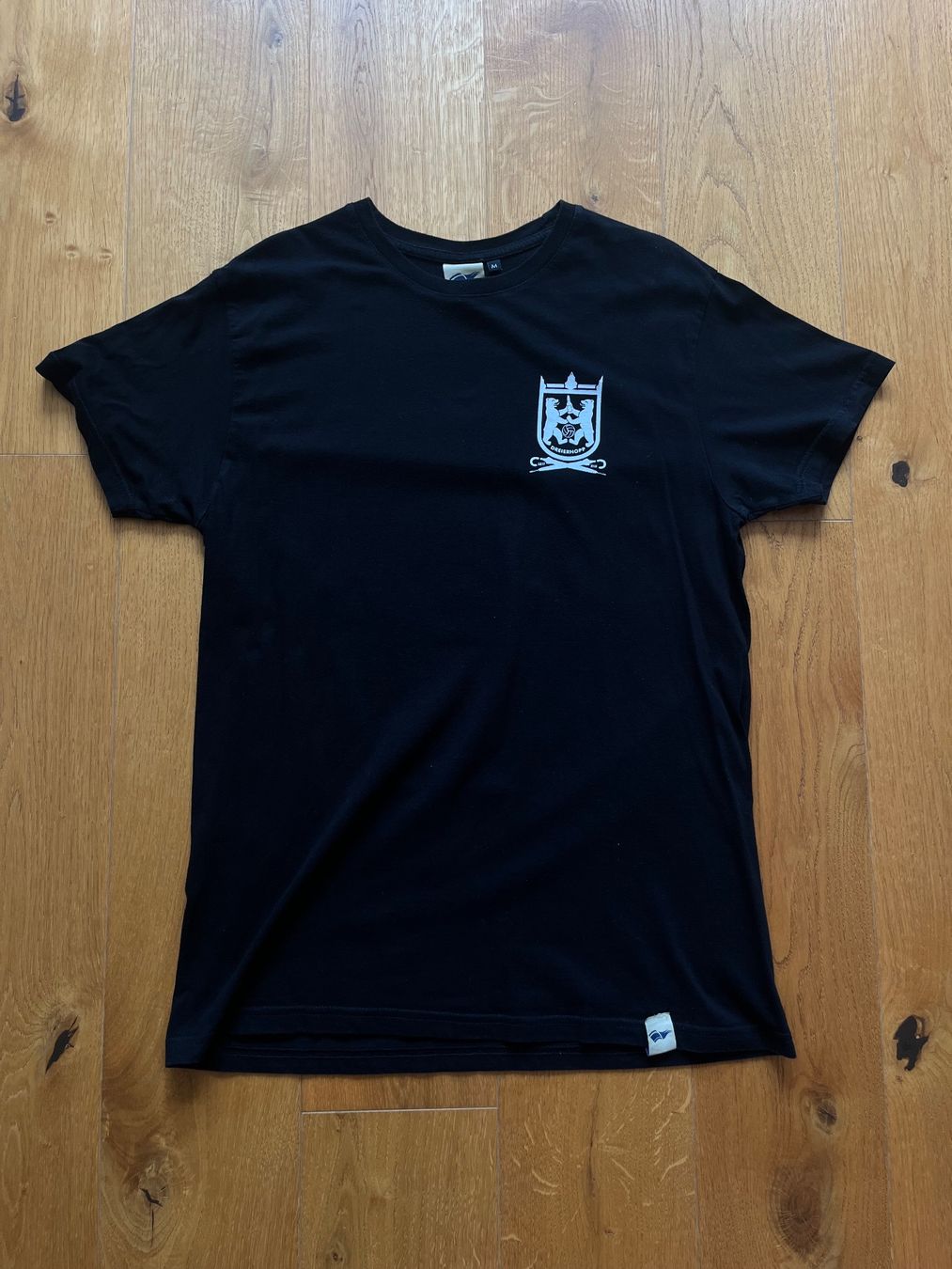 T-Shirts: Dreierhopp T-Shirt – Gebraucht aus Näfels von dom_9p7f