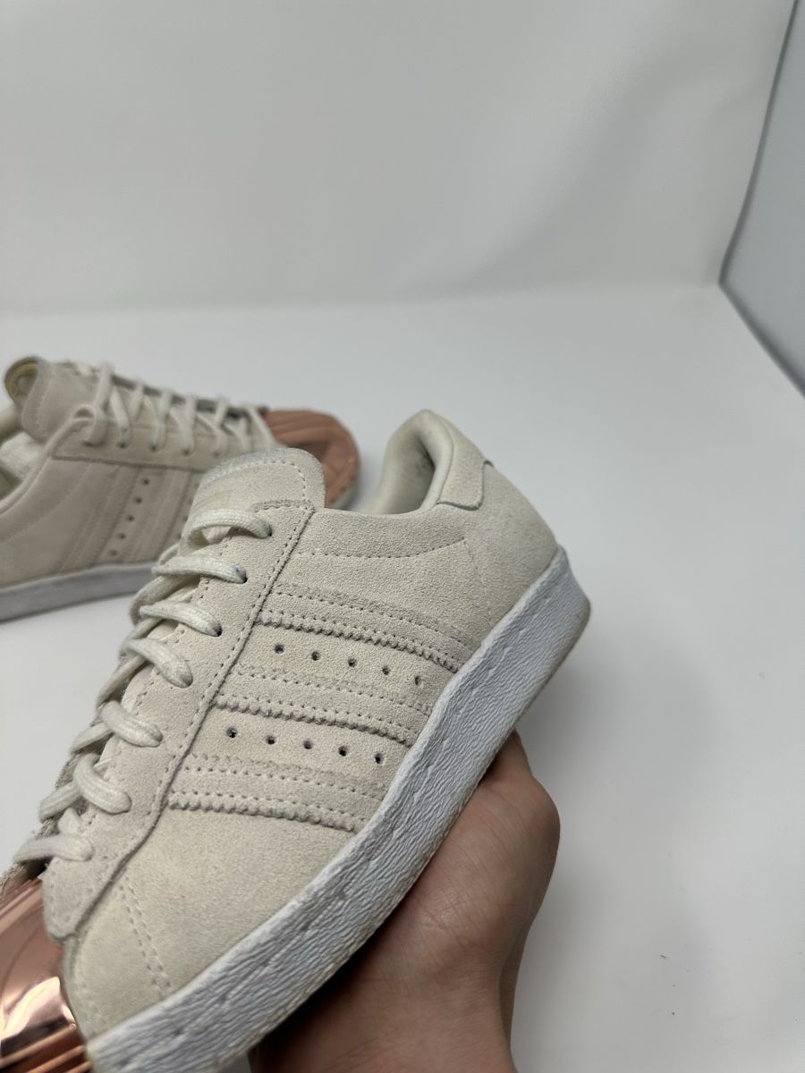 Adidas Scarpe da donna: Adidas Superstar, Beige Wildleder – Usato da Luzern venduto da kim221080 1