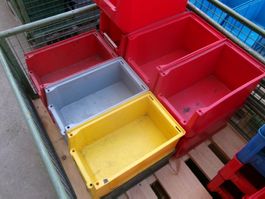 Diverse Kunststoffboxen/Lagerboxen  2 Grösse  3 Farben