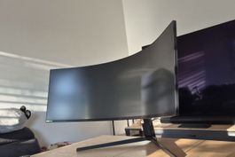 Samsung Odyssey G9 (2020)