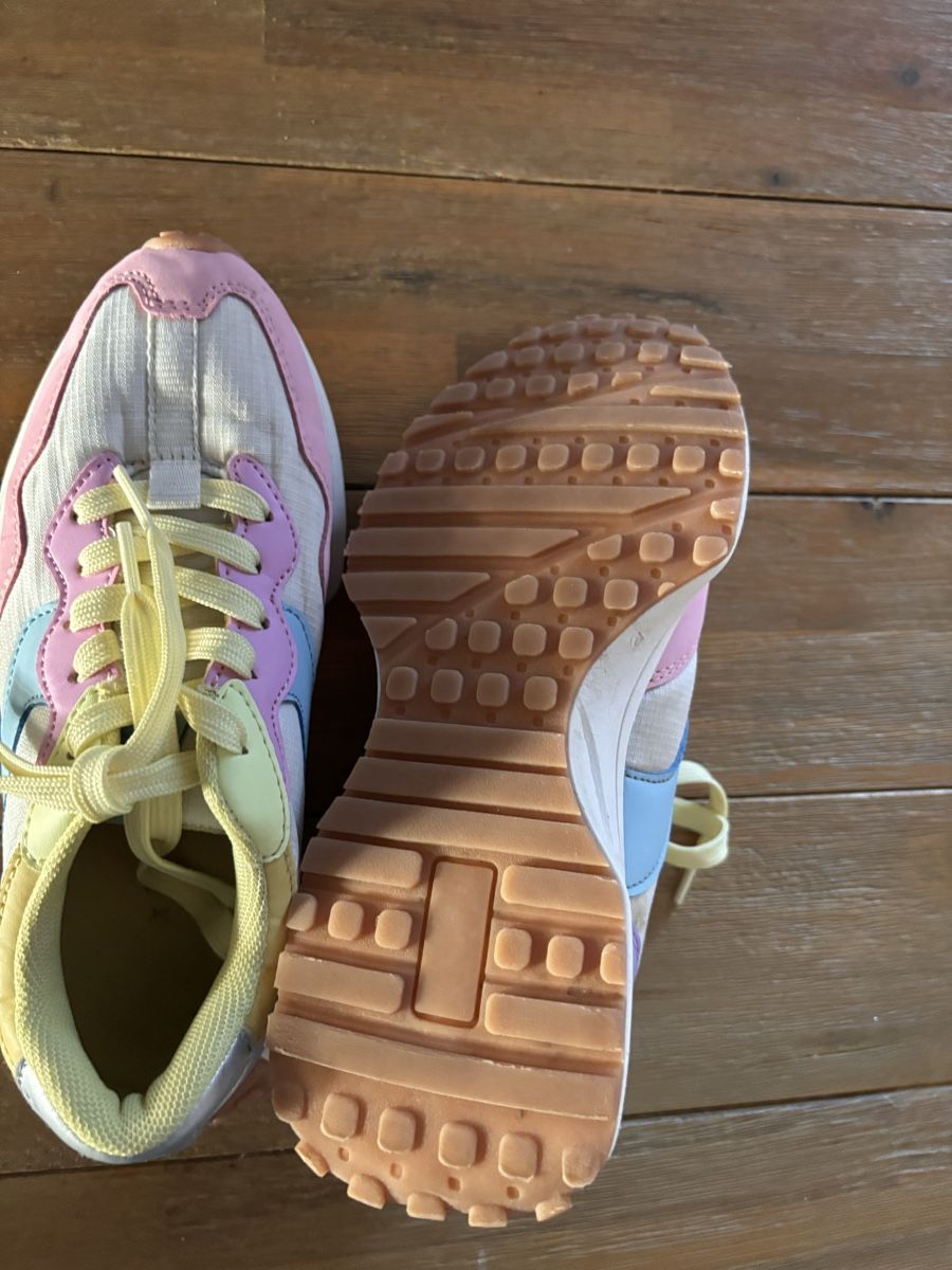 Next Scarpe per ragazze: Next Sneaker Grösse 34.5  – Usato da Weisslingen venduto da Yuna123 2