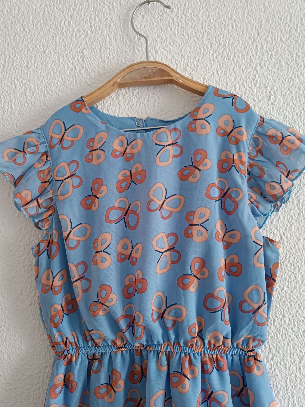 C&A Vestiti & Gonne: Kleid Mädchen Gr 122/128 – Usato da Binz venduto da julijuli 2