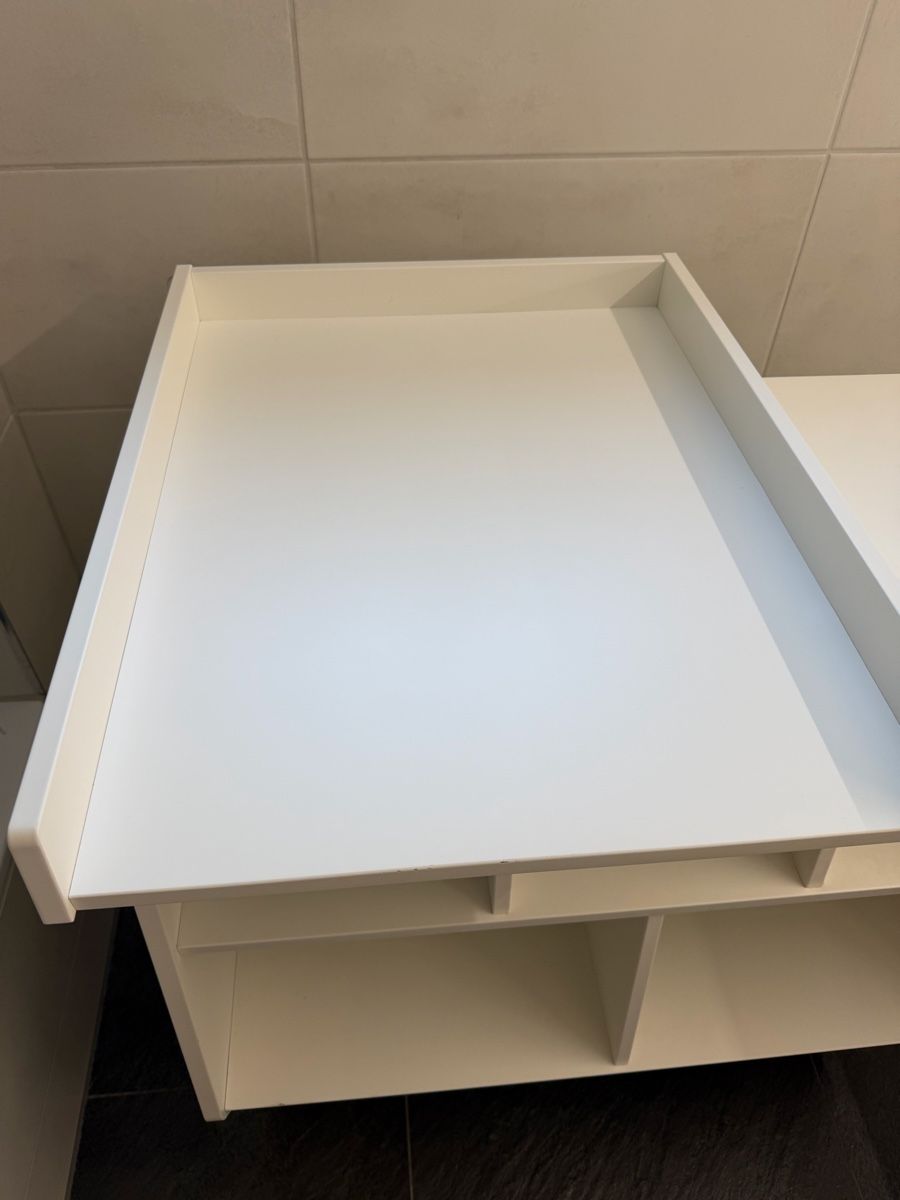 Wickeltisch & Zubehör: Offene Wickelkommode weiss von Done by Deer – Gebraucht aus Küsnacht ZH von ToddyGinger 6