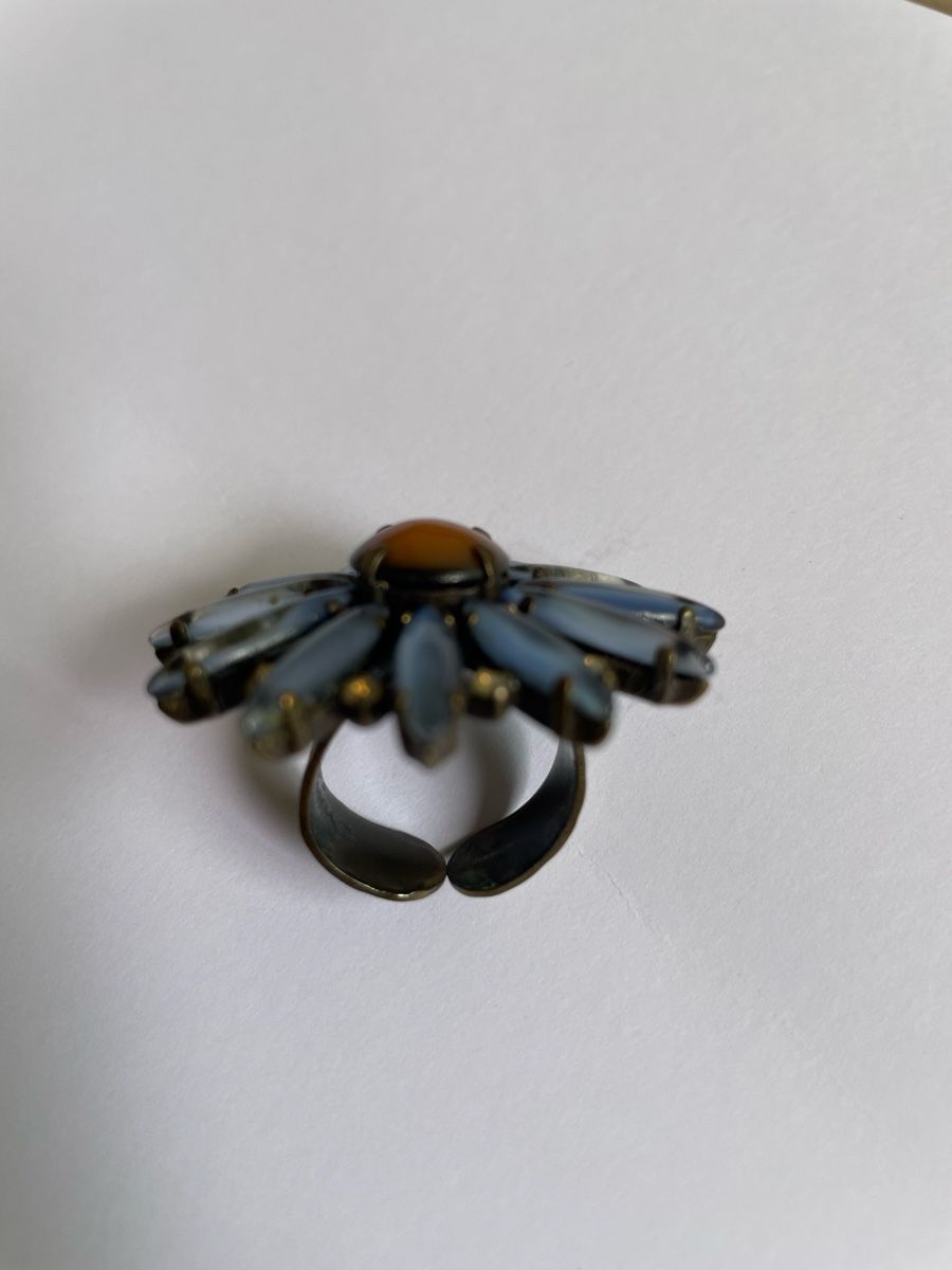 Anelli: Ring Blumenform blau mit braunem Stein verstellbar – Usato da Ottoberg venduto da aci_lq2w 4