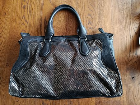 Tamaris Handtasche in schwarz/silber zu verkaufen