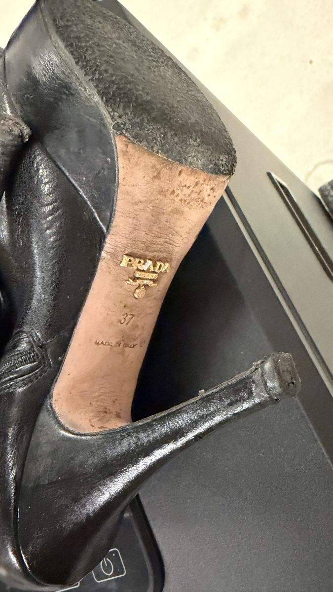 Prada Scarpe da donna: Prada High Heel Boots Black Size 37 Used – Usato da Bursinel venduto da rud_9mxh 4