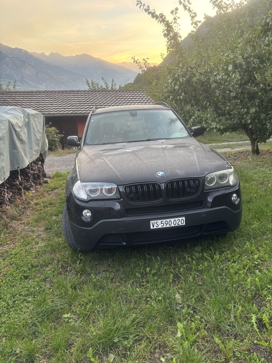 BMW Automobili: BMW x3 3.0SD – Usato da Saxon venduto da Del_ia