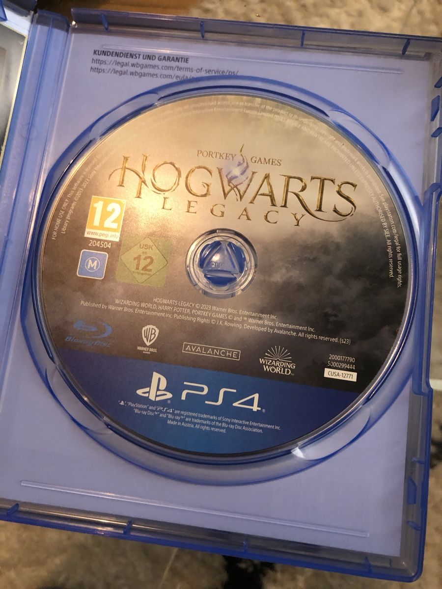 Spiele: Hogwarts Legacy PS4 - Top Zustand. – Gebraucht aus Basel von Kalleskaviar 2