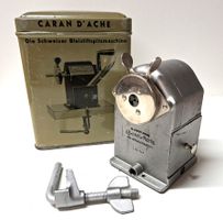 Caran d'Ache 455 - Spitzmaschine + alte Originalverpackung