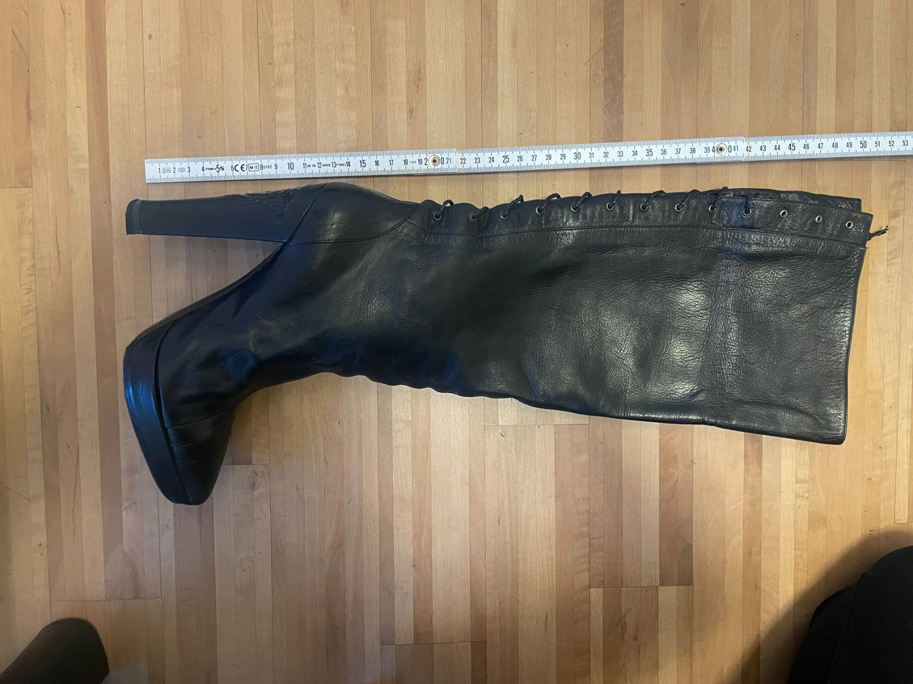 Versace Damenschuhe: Vintage Versace Stiefel Boots – Gebraucht aus Zürich von nao_6f5t 6