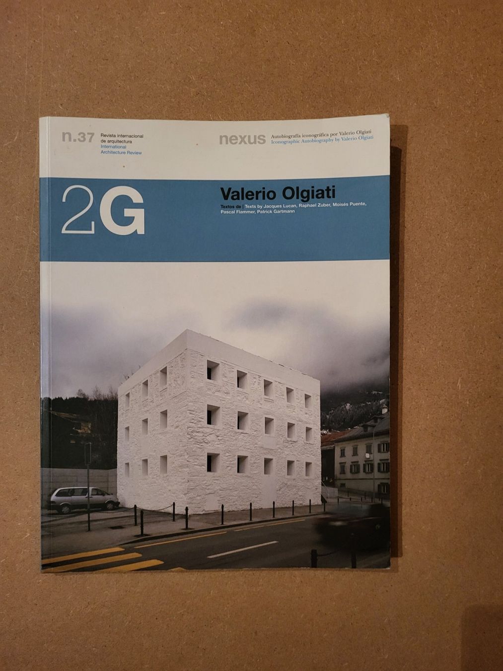 Libri: 2G Architecture / Valerio Olgiati – Usato da Genève venduto da Poupoulita