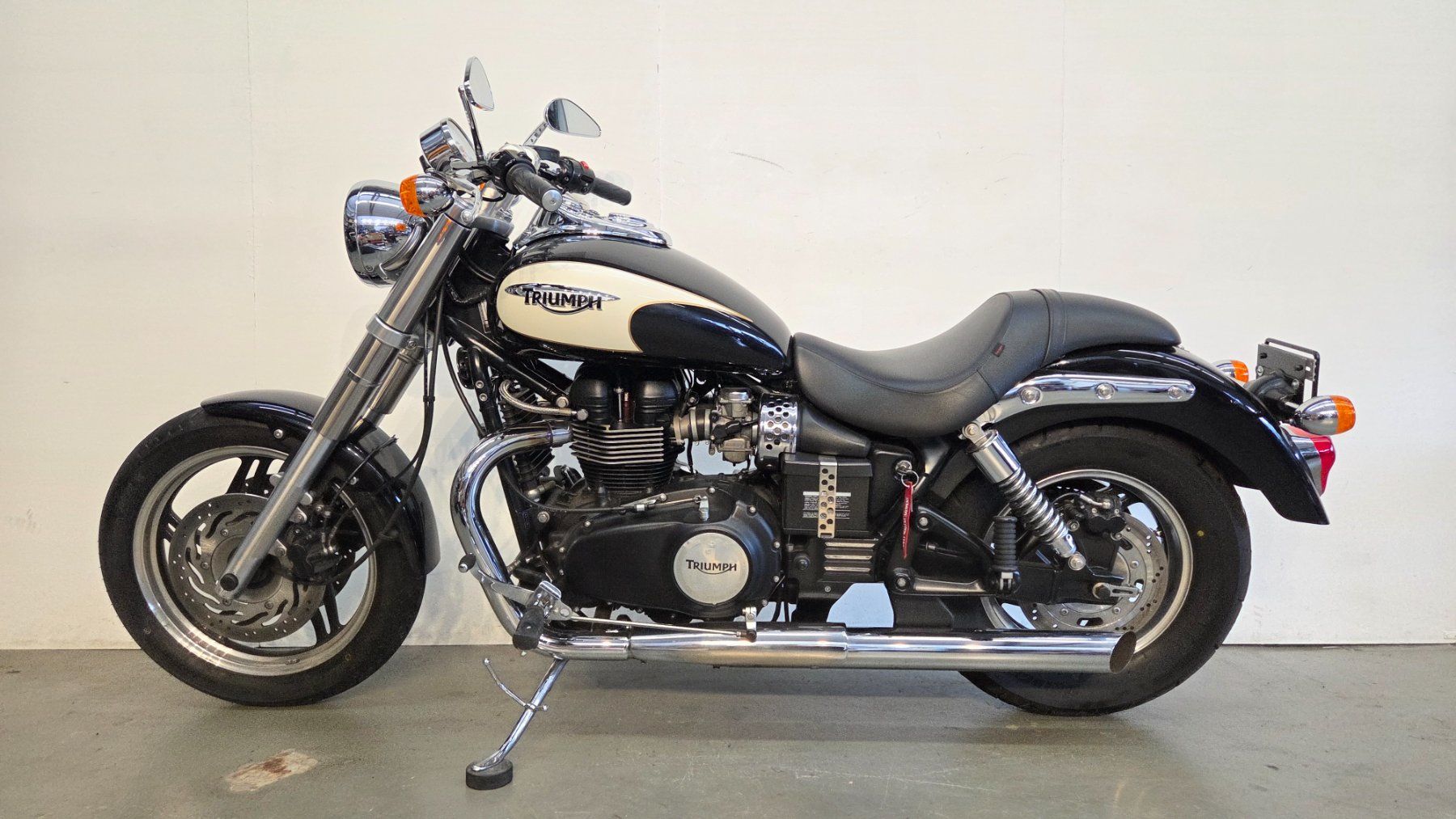 Triumph Chopper: Triumph Speedmaster 900 i – Gebraucht aus Tägerschen von Moto-Welt 1