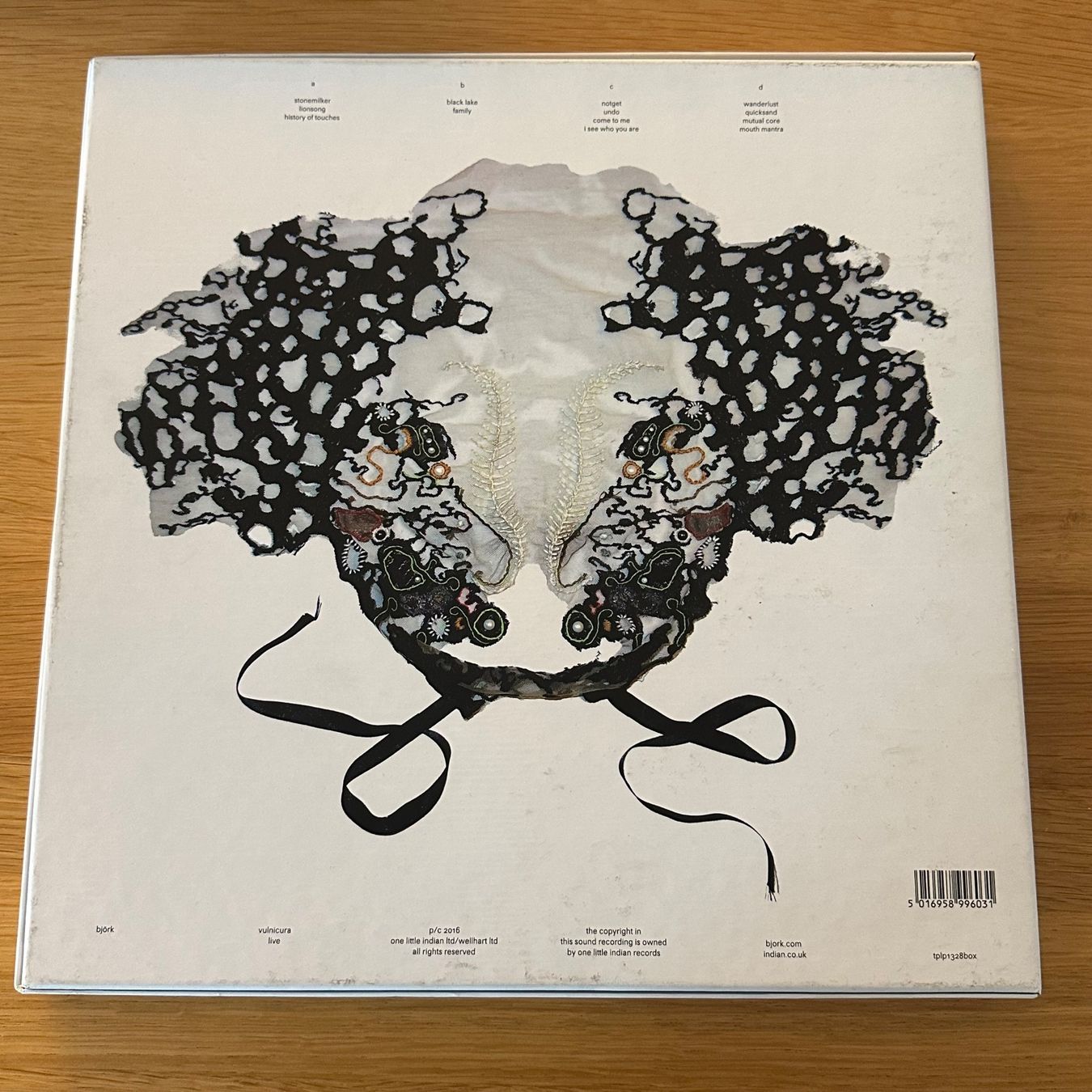Dischi in vinile: Björk Vinyl Sammlung & Postkarten Set Neu & verpackt! – Nuovo (secondo la descrizione) da Basel venduto da Rouge. 3