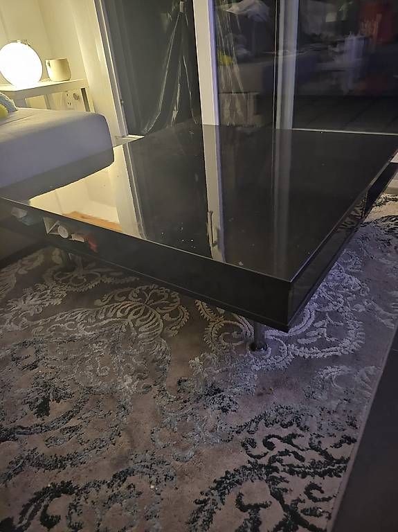 Tavoli: Salontisch – Usato da Jona venduto da d.r90 2