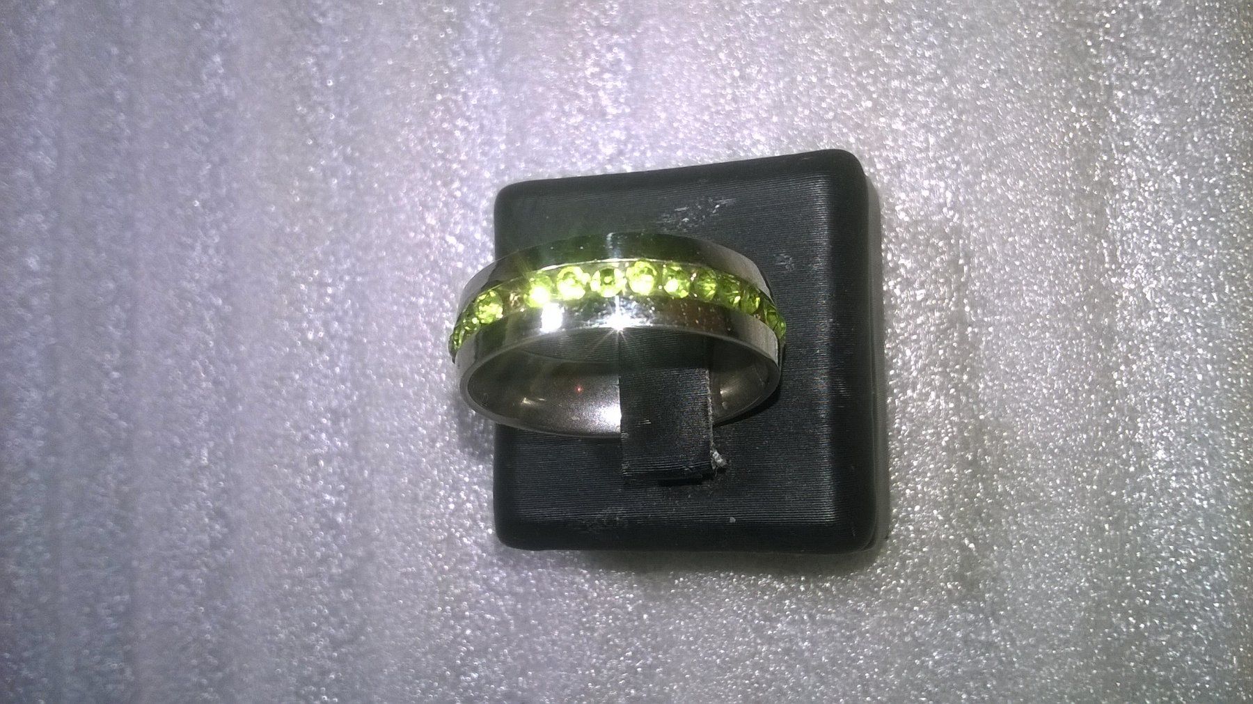 Ringe: ring edelsthal,,mit hellgrün kristall,,,glanzig – Neu (gemäss Beschreibung) aus Basel von bijoutrie_4 2