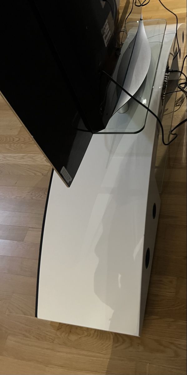 Mobili TV: TV-Lowboard mit Soundsystem – Usato da Reiden venduto da LU-Tower 2