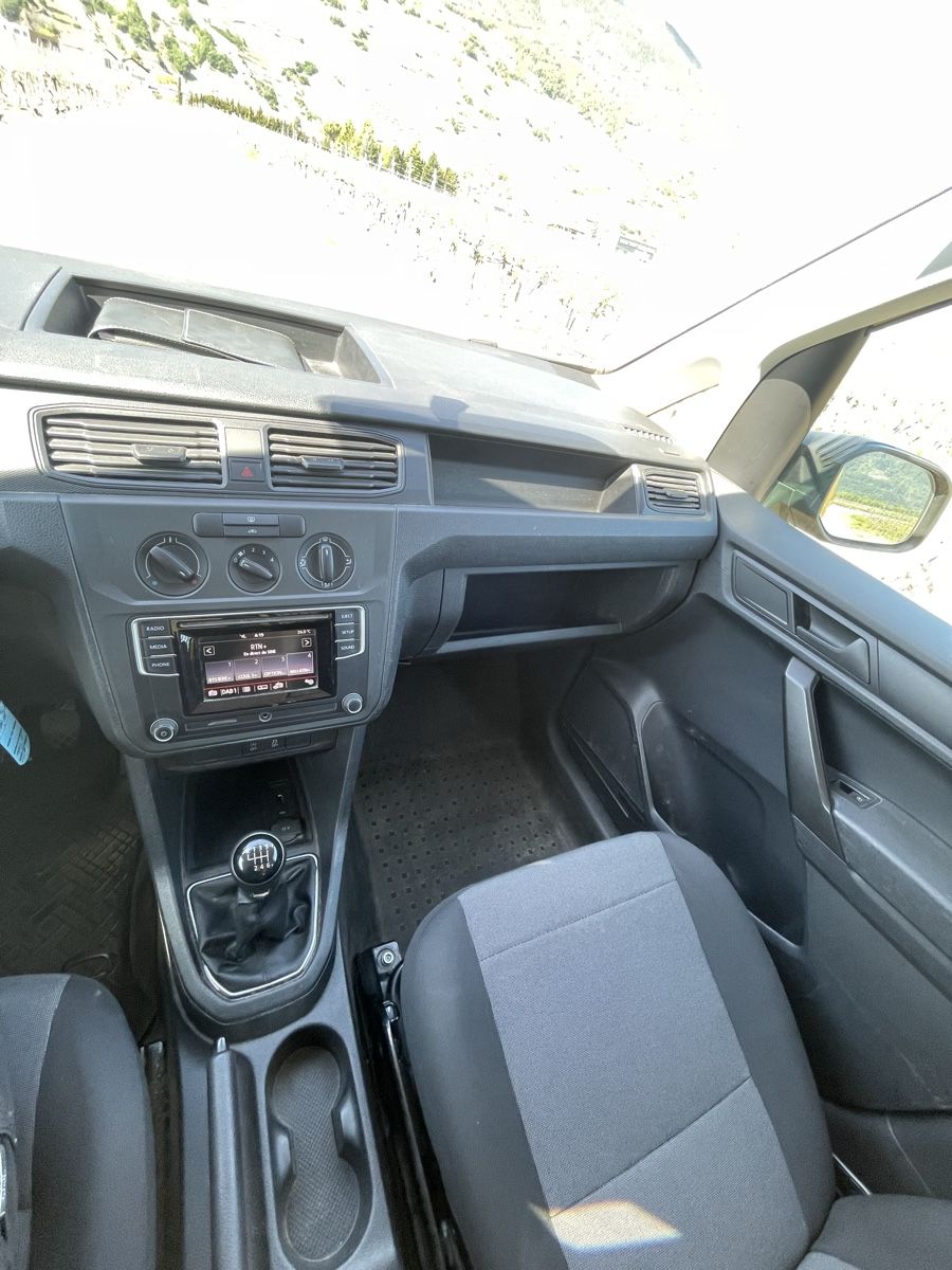 VW Veicoli commerciali: Vw caddy maxi 2.0 diesel 4x4 – Usato da Vétroz venduto da aut_s8yd 5