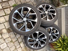 Continental Winterreifen 215/50 R18 auf 18-Zoll Alufelgen