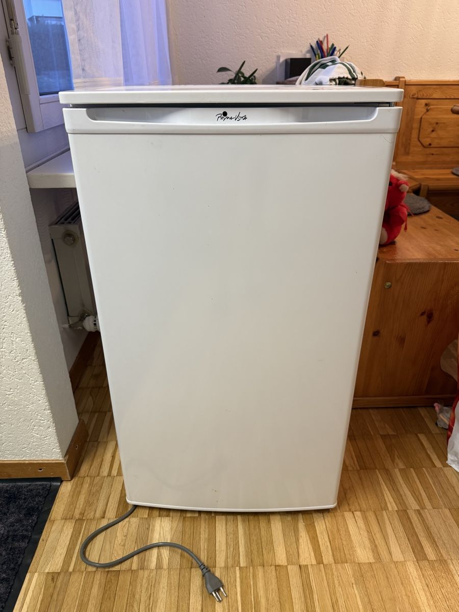 Congelatori: Gefrierschrank – Usato da Hinwil venduto da Hegene5