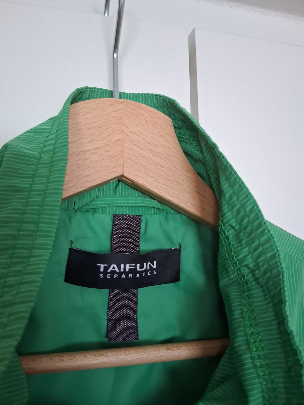 Taifun Giacche: Gr.40 grüne Taifun Jacke Gr.40 – Usato da Dottikon venduto da Storm990 3