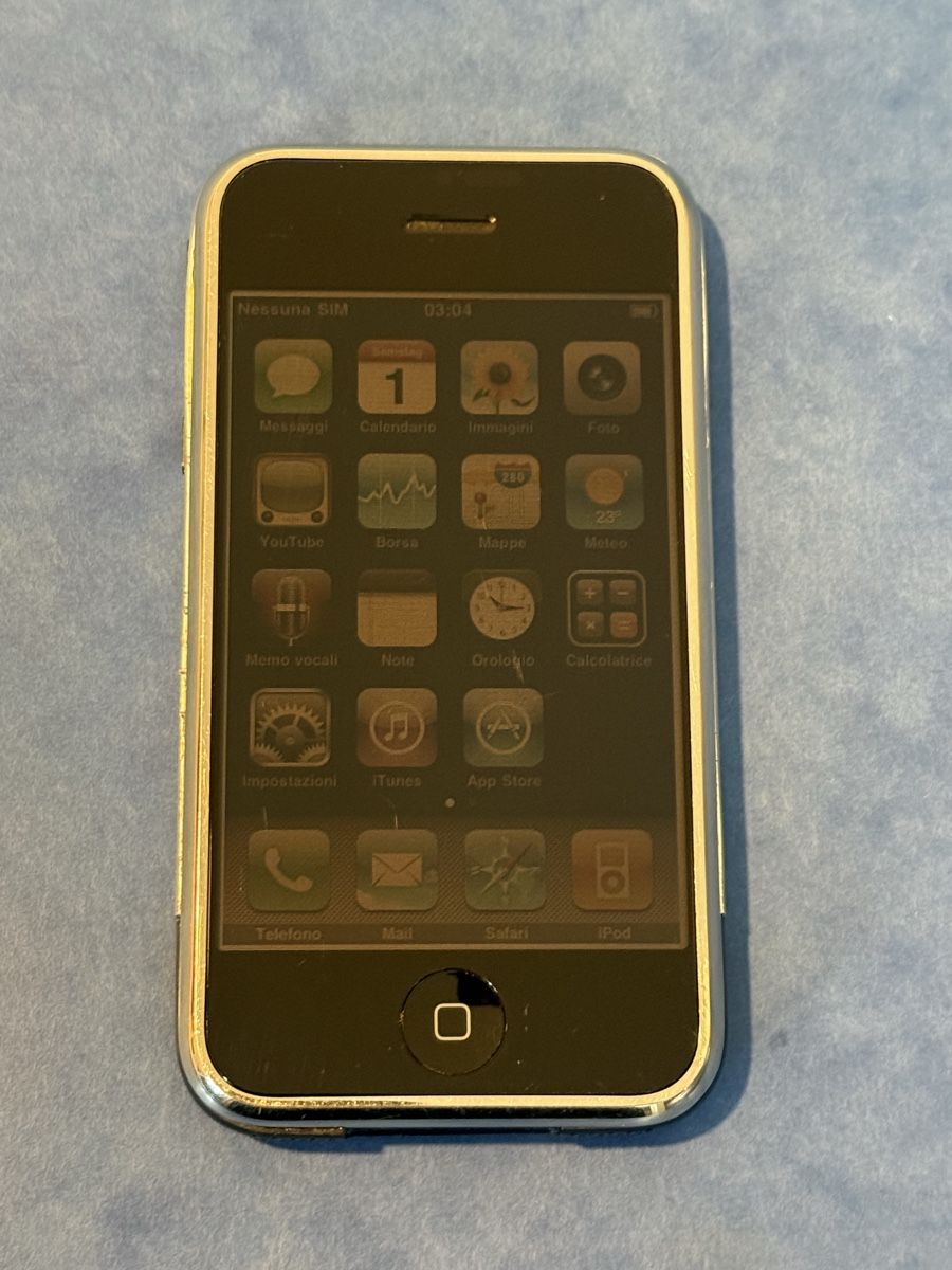 Apple Handys / Smartphones: Apple iPhone der 1. Generation (Original iPhone / iPhone 2G) – Defekt aus Menziken von S7V8T
