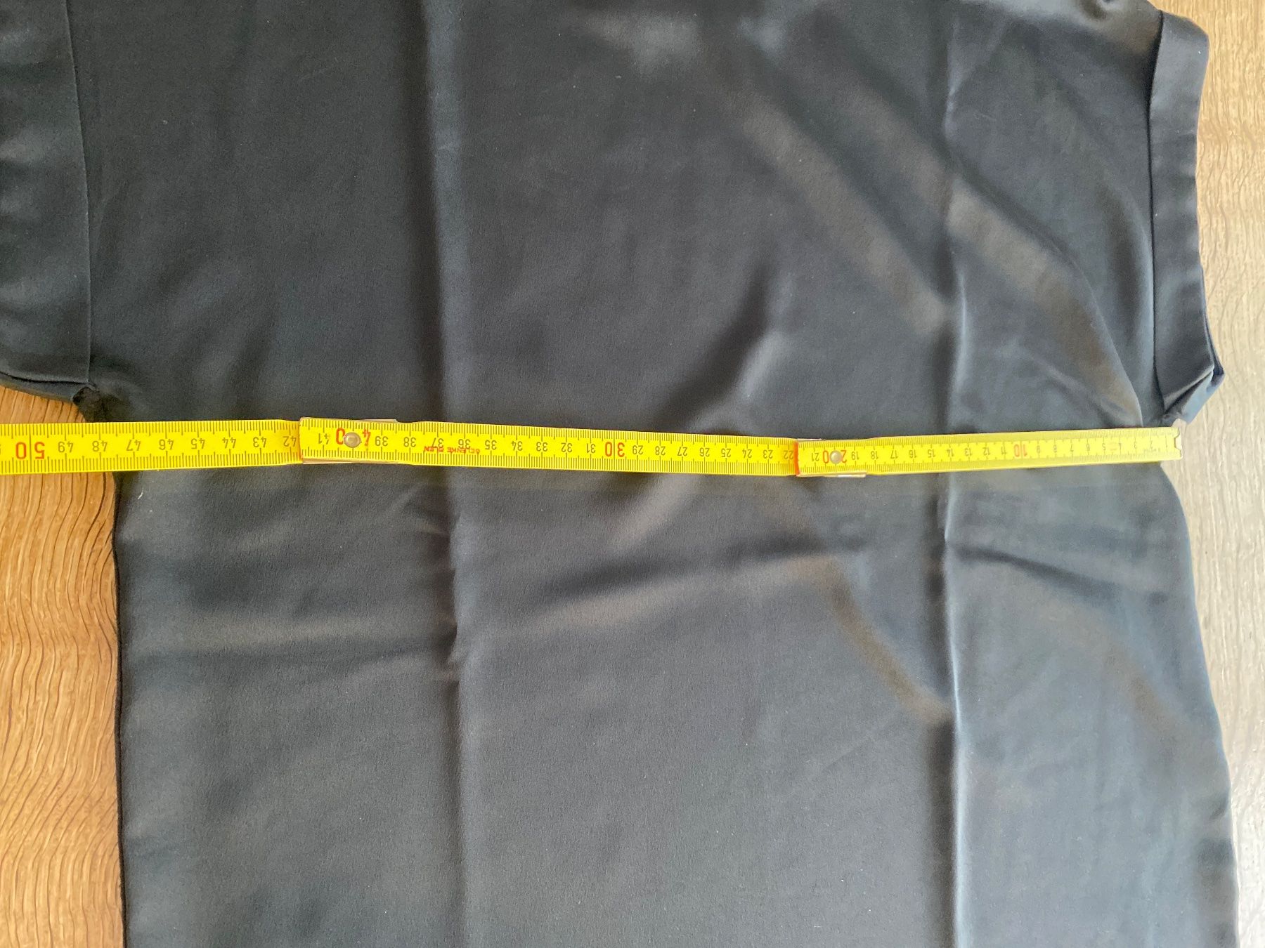 Vila T-shirt: VILA T-SHIRT GR.36/S Schwarz / vorne chic / hinten Basic – Usato da Frauenfeld venduto da Boldi46 4