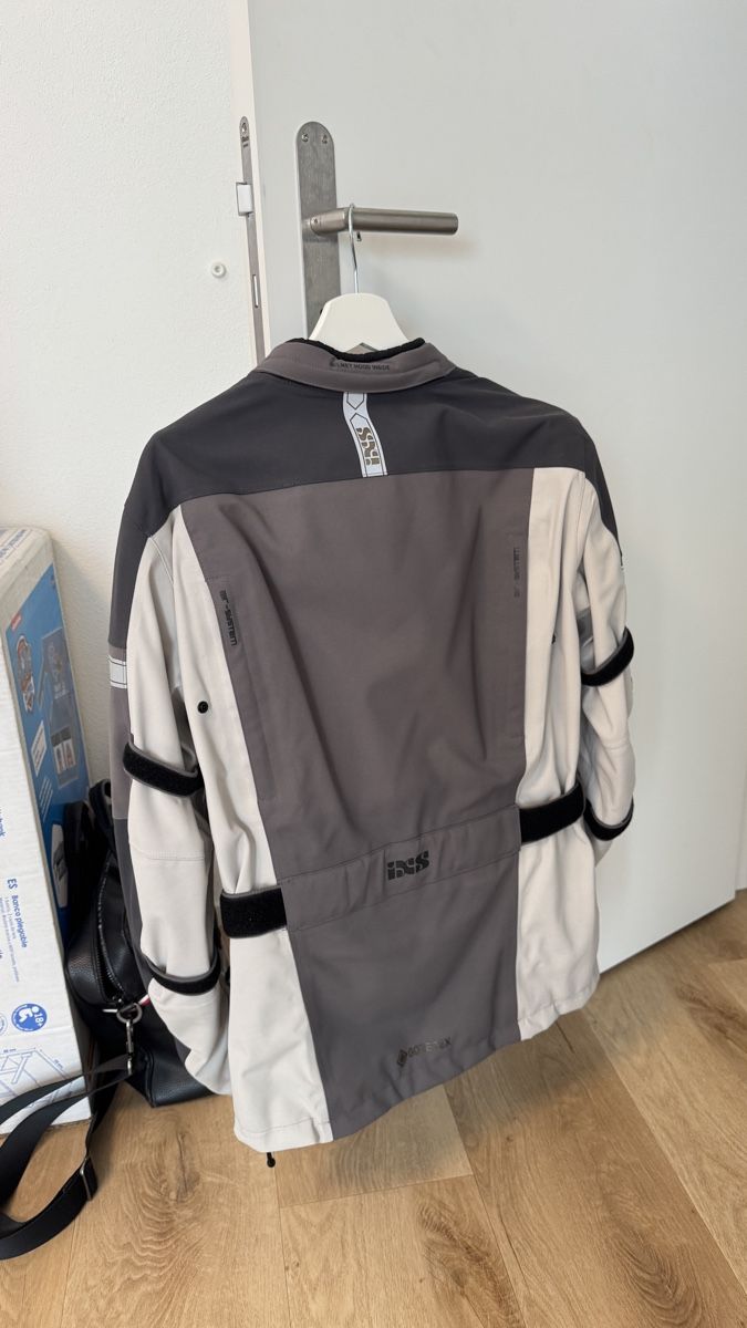 IXS Lotti di vestiti: Motorrad Gore Tex Bekleidung IXS – Usato da Eiken venduto da ju.bi 1