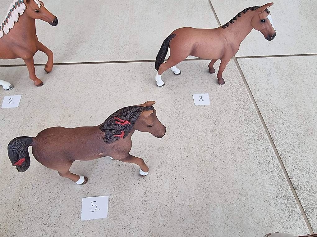 Schleich Spielzeuge: Schleich Pferde und 1 Pony – Gebraucht aus Ortschwaben von Patrick1978 2