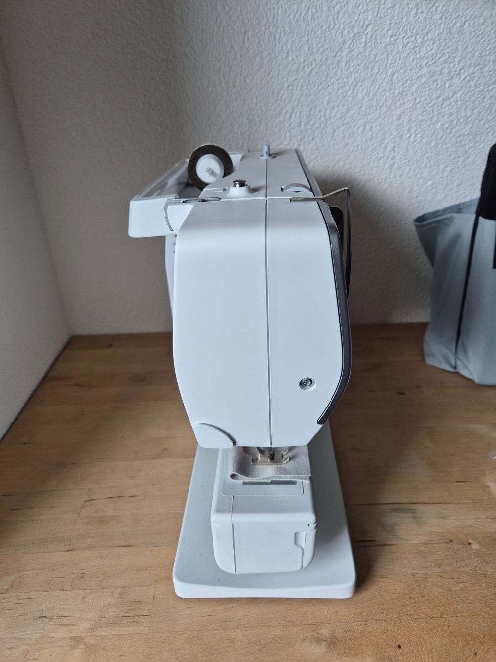 Bernina Macchine da cucire: Bernina Nähmaschine 330 – Nuovo (secondo la descrizione) da Schwyz venduto da froni69 4