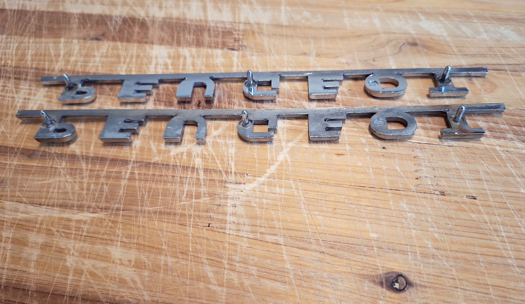 Peugeot Tutti pezzi di ricambio auto: Peugeot Oldtimer Embleme – Usato da Triesen venduto da BLACKSHEEP75 2