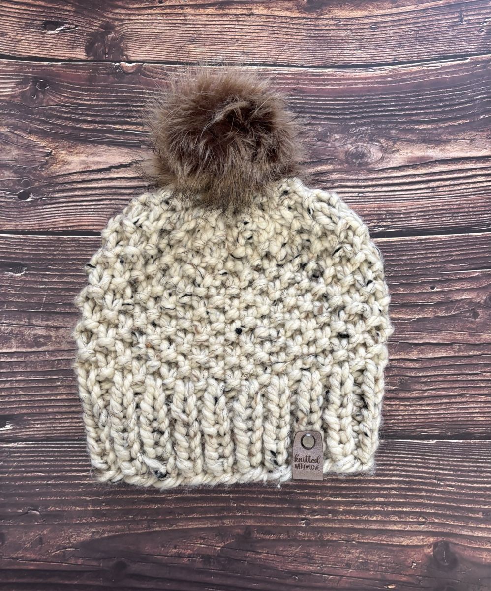 Chapeaux, bonnets & casquettes: Bonnet neuf pièce unique – Neuf avec emballage d'origine à Randogne par BonnieG 1