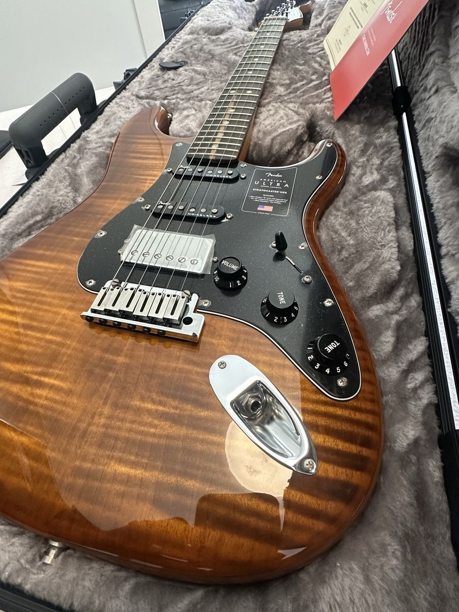 Fender Musikinstrumente: Fender Tiger Eye guitar – Neu und originalverpackt aus Camorino von cla_lm6w 1