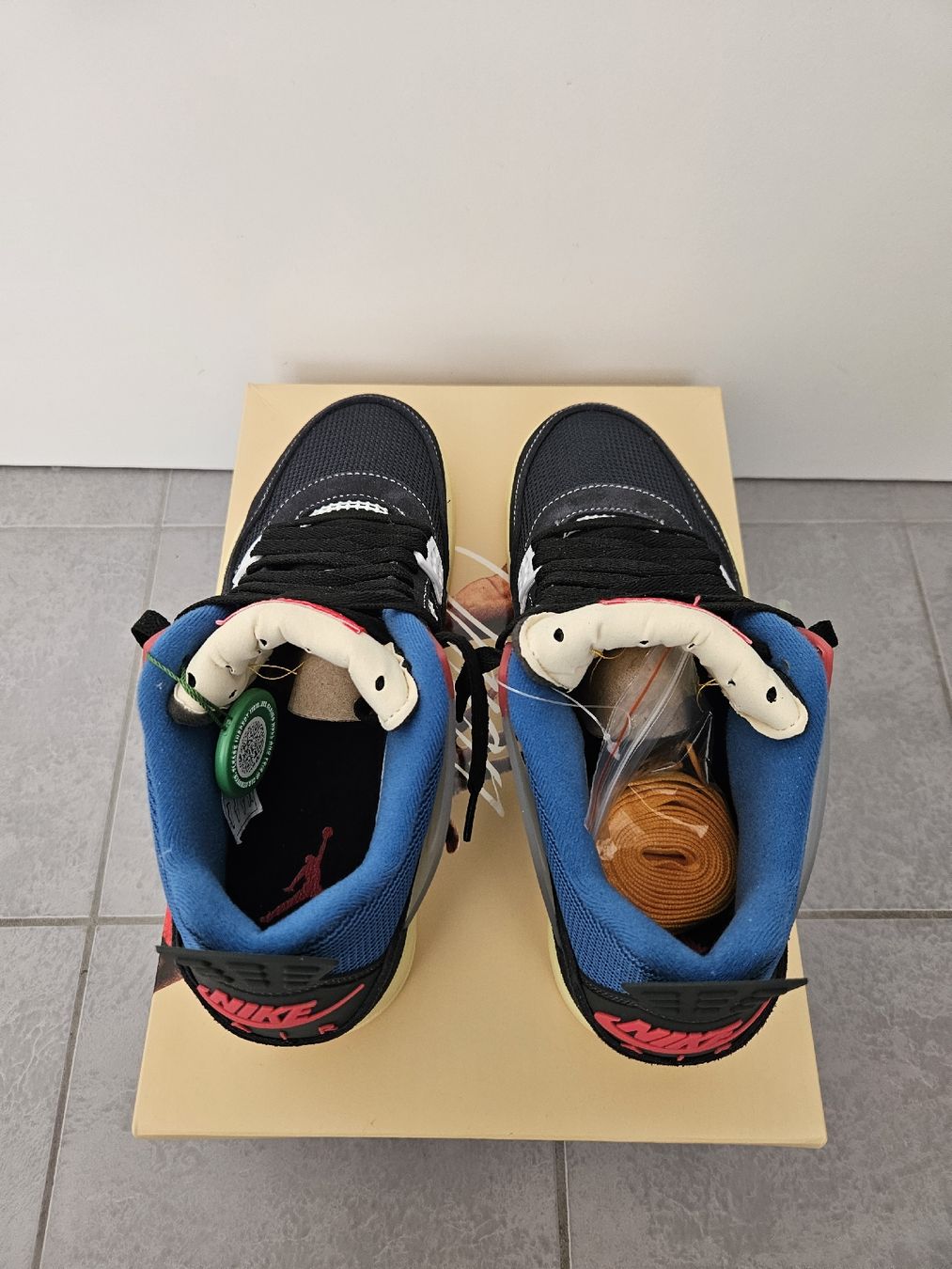 Jordan Scarpe da uomo: Jordan 4 Retro Union Off Noir – Nuovo e nell'imballaggio originale da camorino venduto da abenzo 4