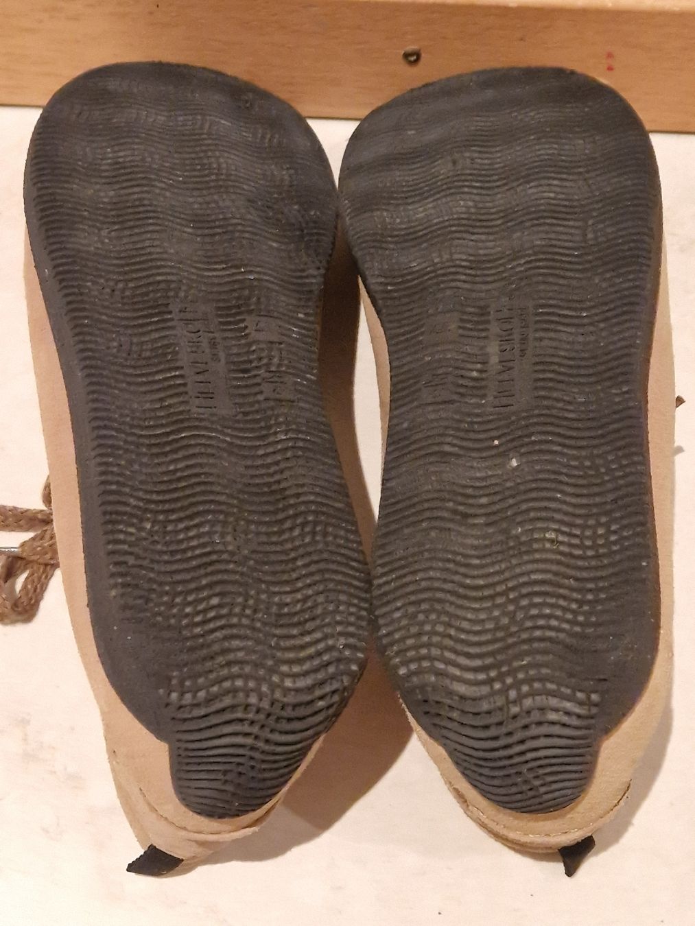 Helvesko Scarpe da uomo: Mocassin à lacet neuf HELVESKO – Nuovo e nell'imballaggio originale da Villars-sur-Glâne venduto da Agnie80 2