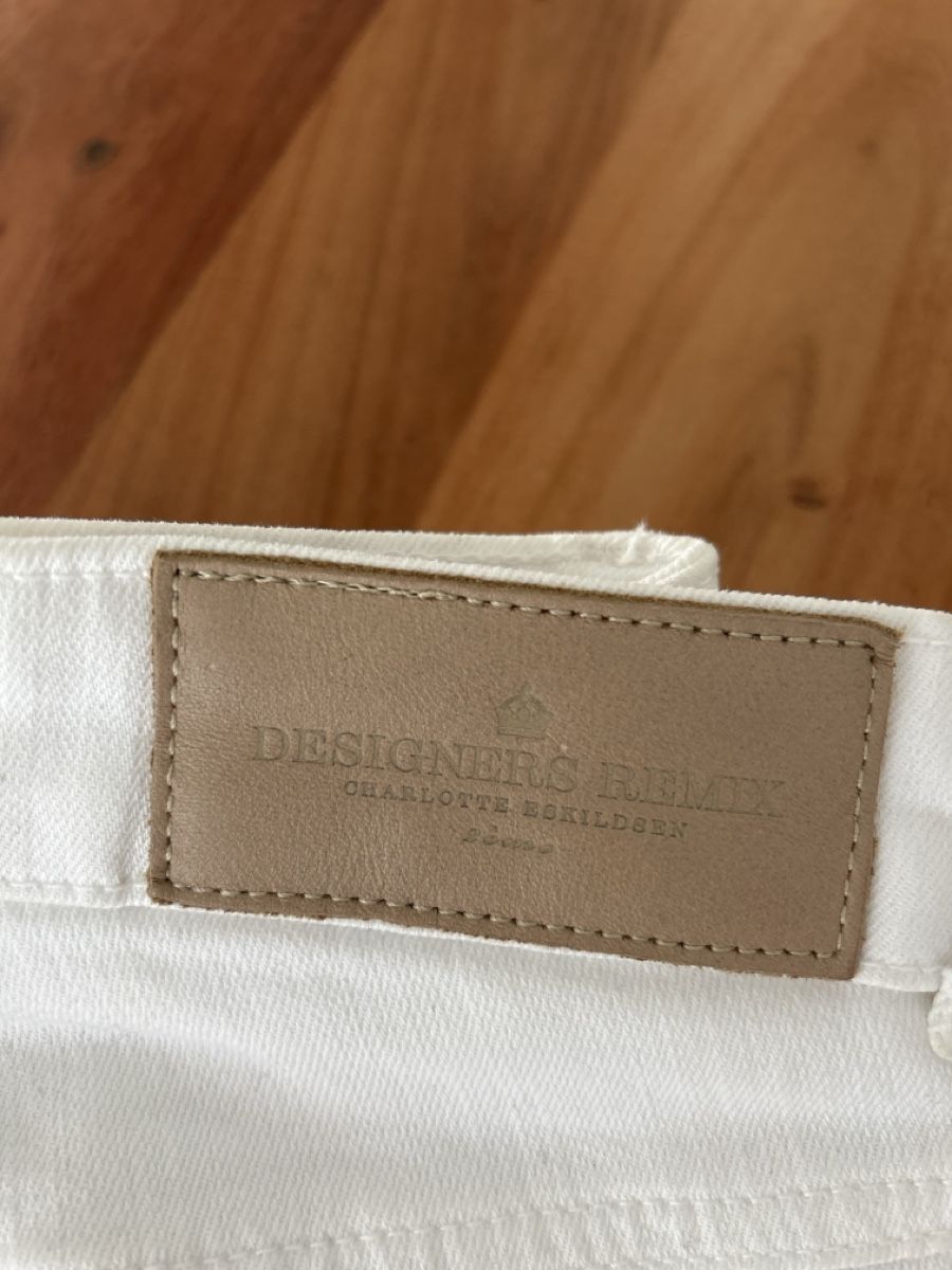 Jeans: Designers Remix Jeans  – Nuovo (secondo la descrizione) da Jona venduto da gr_3nad 3