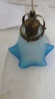 Deckenlampe antik mit tollem blauen Glöschli