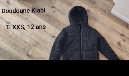 Doudoune noire / manteau d'hiver, t. 12 ans