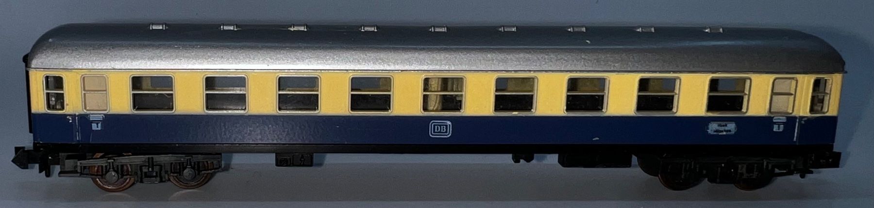 Trix Modellini di ferrovie: Minitrix - 1. Kl Personenwagen der DB – Usato da Basel venduto da jonnyhaas 1