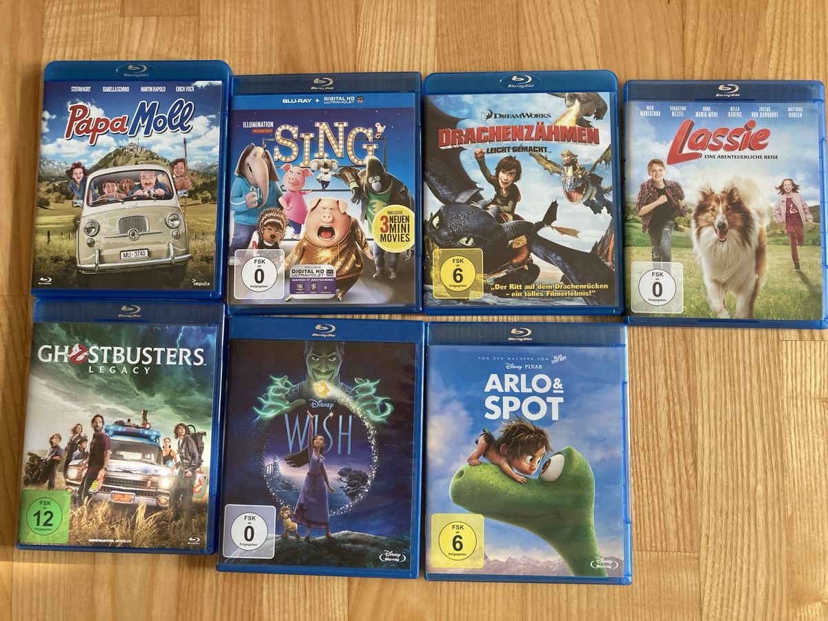 Tutti i DVDs: 7 Blue-Ray mit Kinderfilmen – Usato da Fehraltorf venduto da stfan