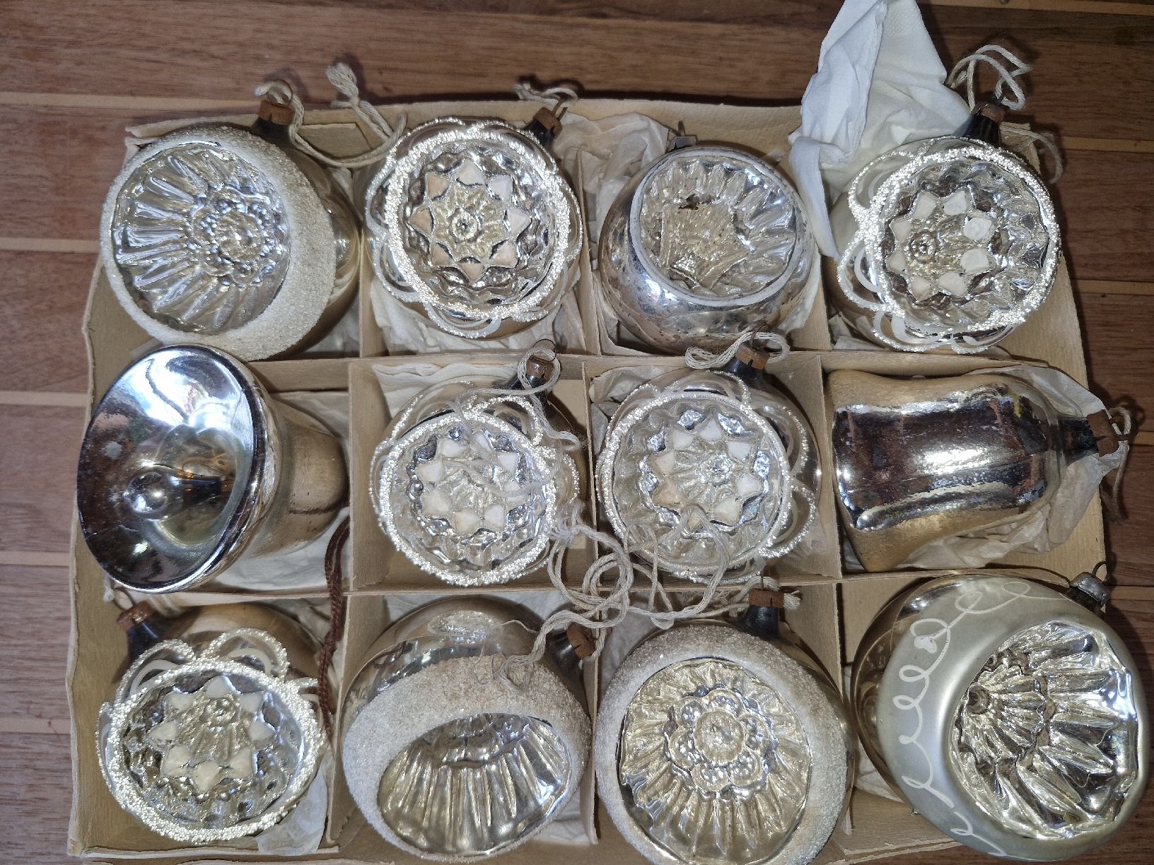 Tutte le decorazioni: antiker Christbaumschmuck  – Usato da Guarda venduto da rue_bpd7 1