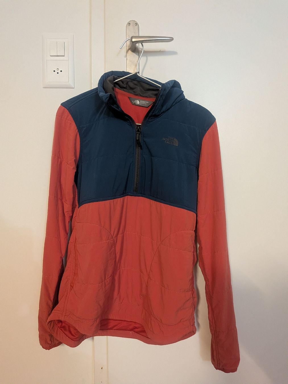 North Face Pulls & Sweat-shirts: North Face Sweatshirt  – Neuf (Voir description) à Aesch BL par Catjpa