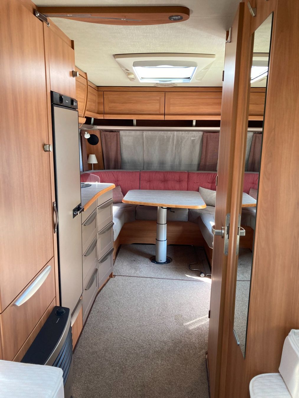 Veicoli da campeggio: Eriba Nova 541 SL, Mover XT, Thule Sackmarkise – Usato da Zwillikon venduto da eyhof 8