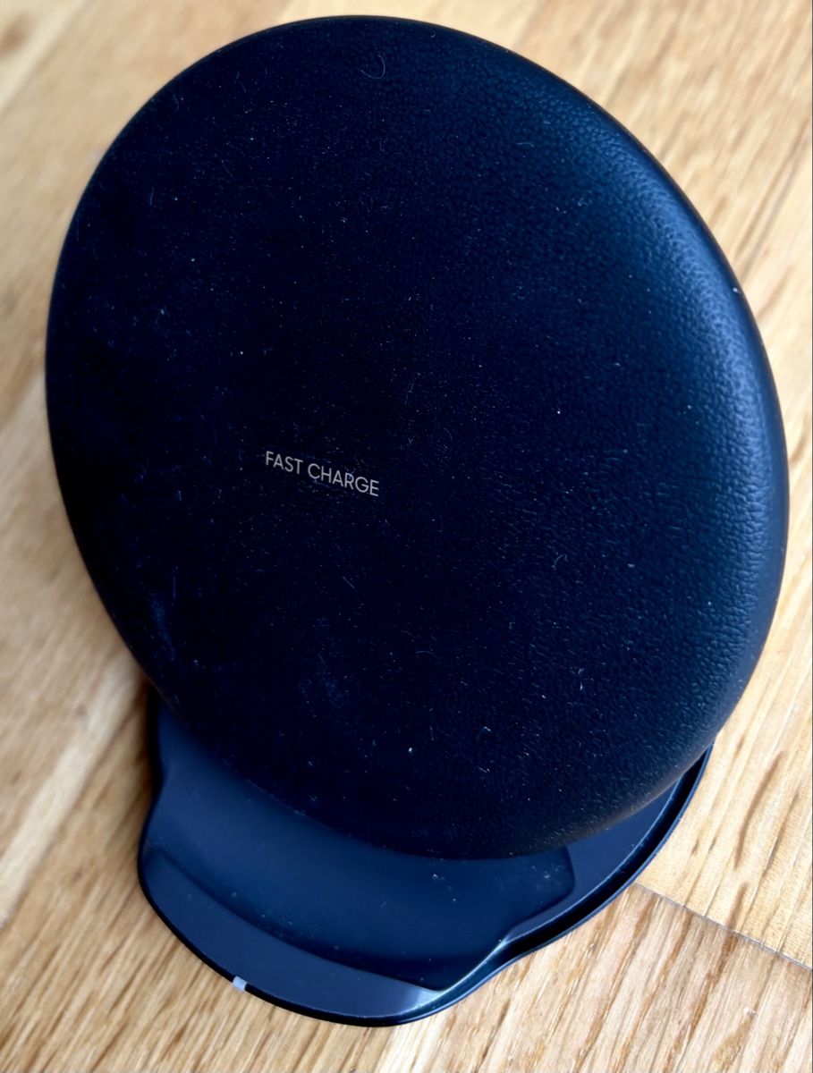 Samsung Ladegeräte: Samsung Wireless Charger Convertible - Fast Charge! – Gebraucht aus Gränichen von RetoLexi 1