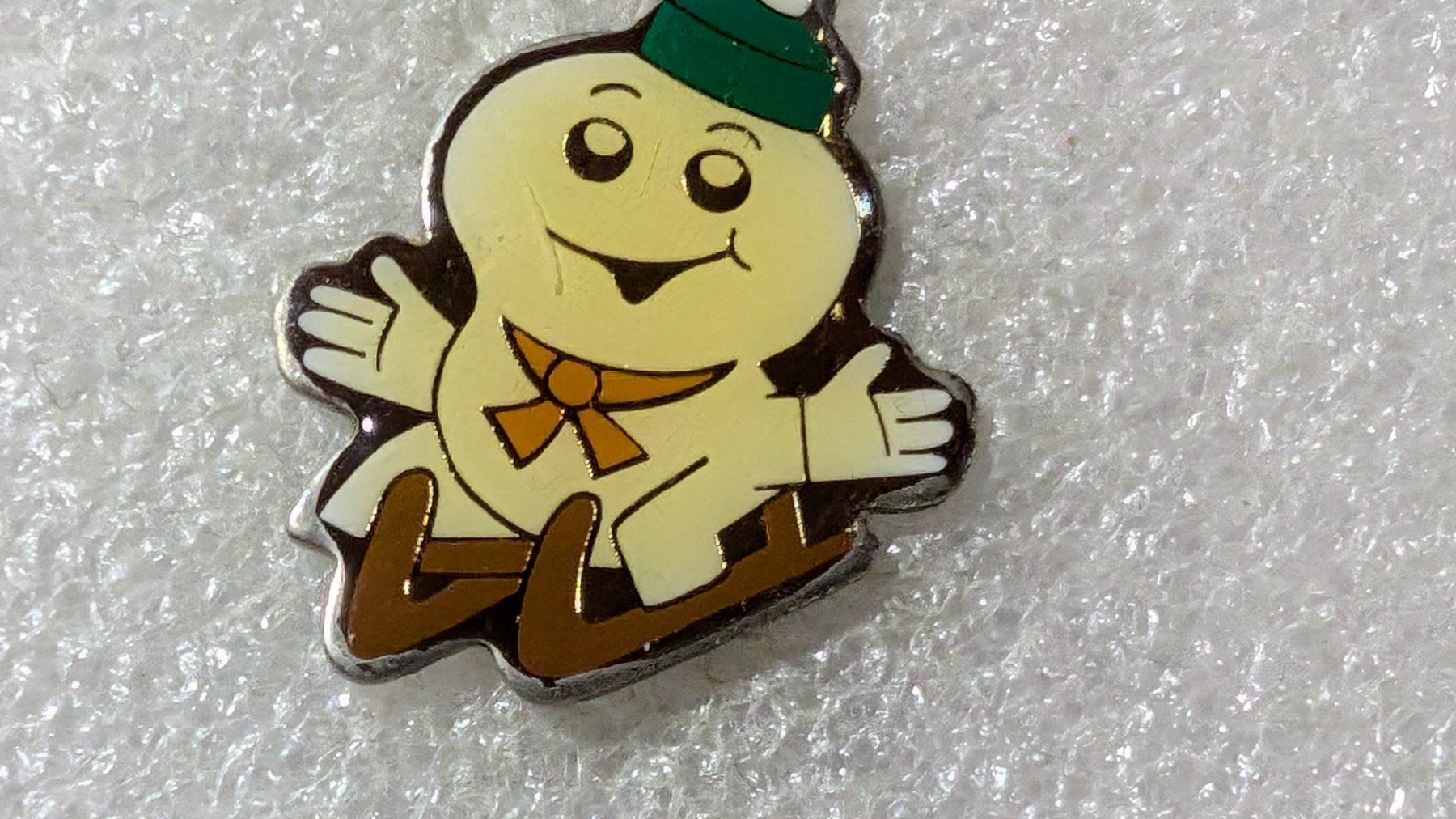 Placchette & Badge: Ansteckpin 215: Maga Bio – Usato da Oppligen venduto da Pin-Fall-Shop