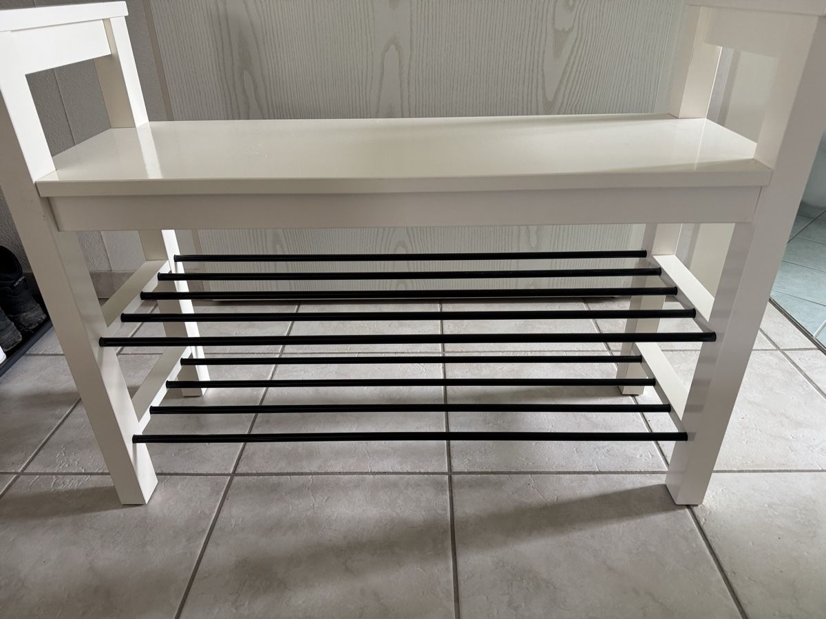 Ikea Garderobe: Hemnes Schuhablage – Gebraucht aus Wernetshausen von Laurita_lca 1