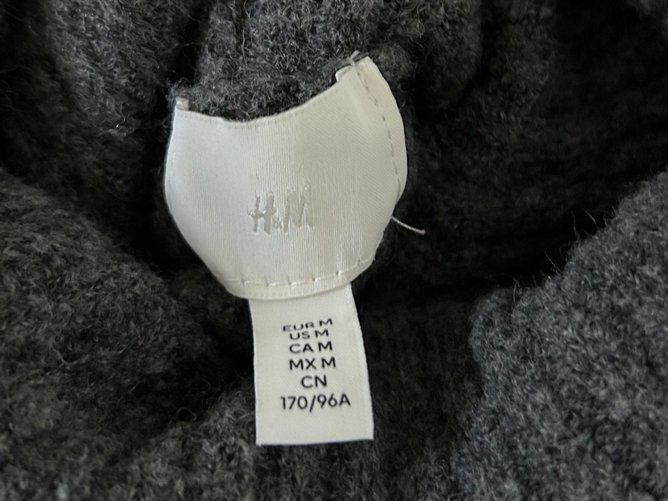 H&M Maglioni & Felpe: H&M Pullover – Usato da St. Gallen venduto da look-twice 3