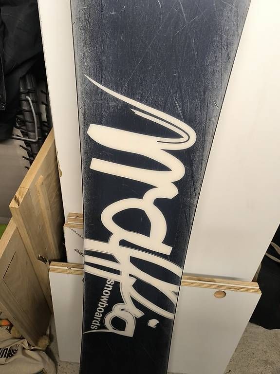 Board: Brett Snowboard  – Usato da St. Gallen venduto da rac_8n8q 1