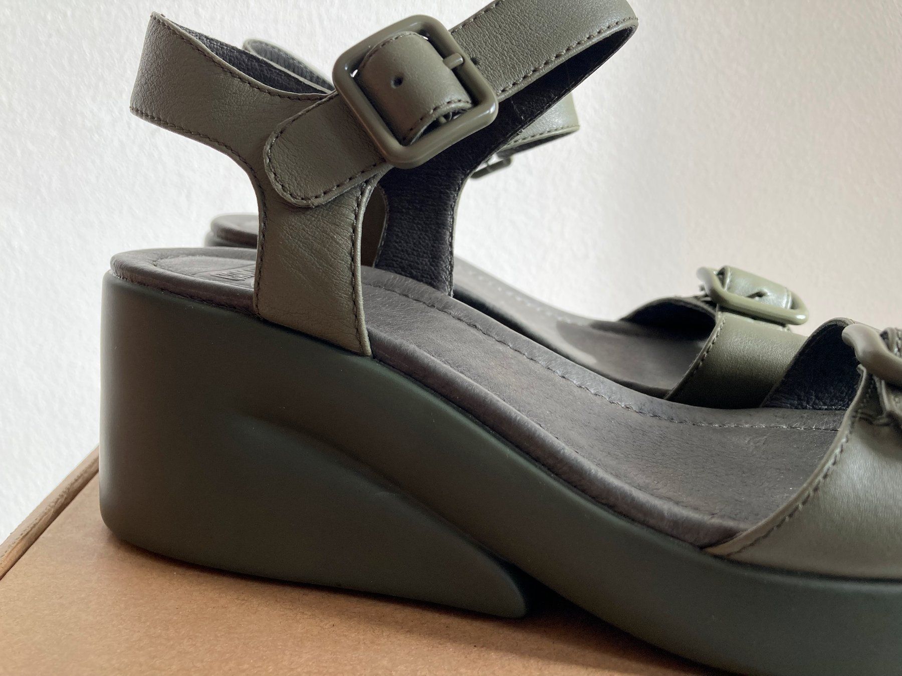 Camper Scarpe da donna: Camper Keilsandaletten 38 – Nuovo (secondo la descrizione) da Basel venduto da bil_8mvw 5
