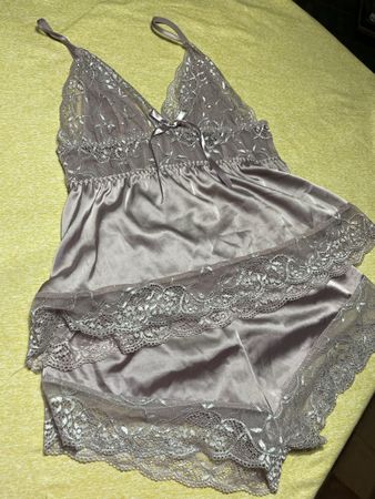 Completo pigiama  pizzo raso viola tg S/M-nuovo