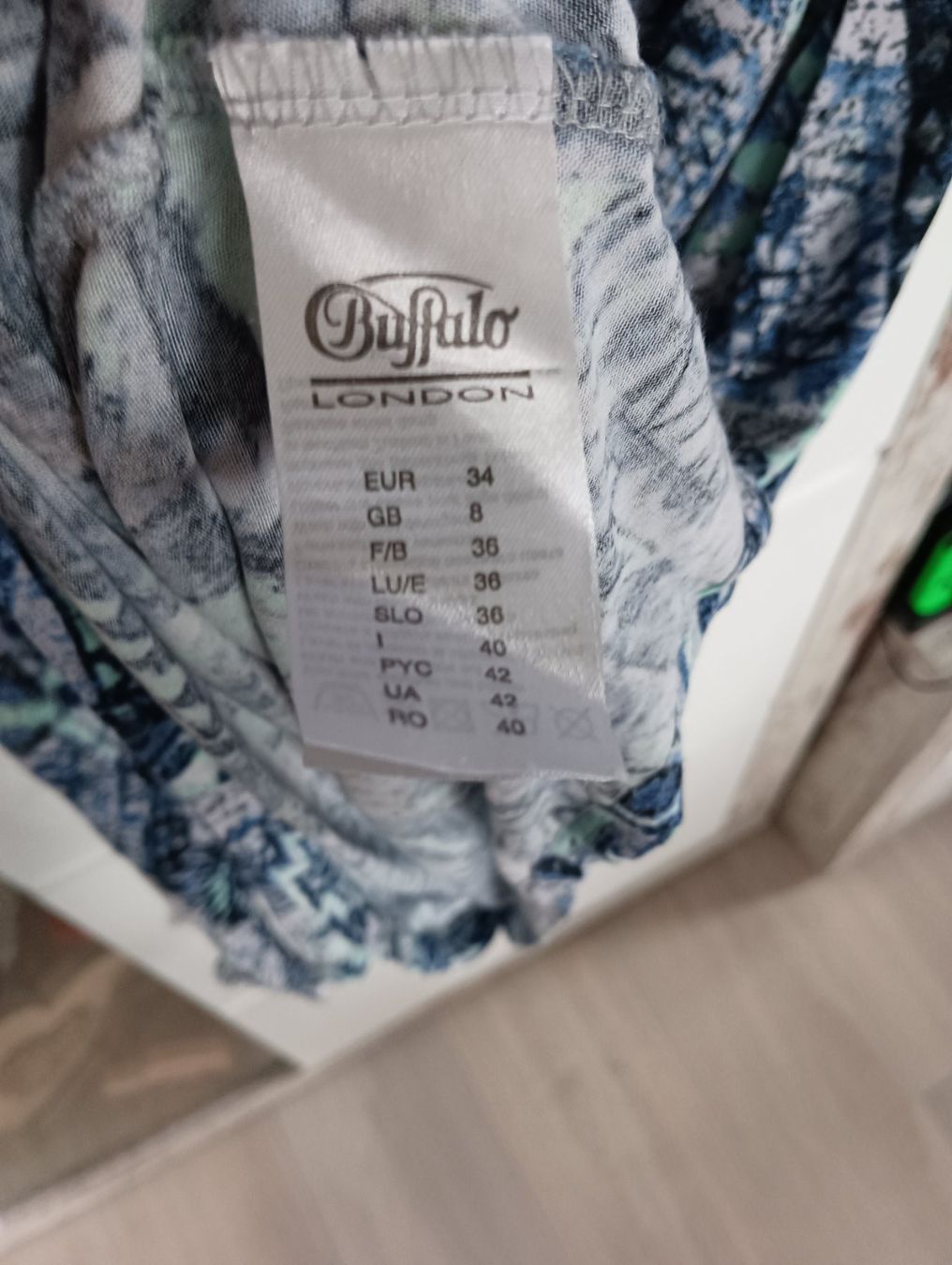 Buffalo Kleider: Sommerkleid von Buffalo Gr. 34 – Gebraucht aus Schöfflisdorf von kin_2dp9 1
